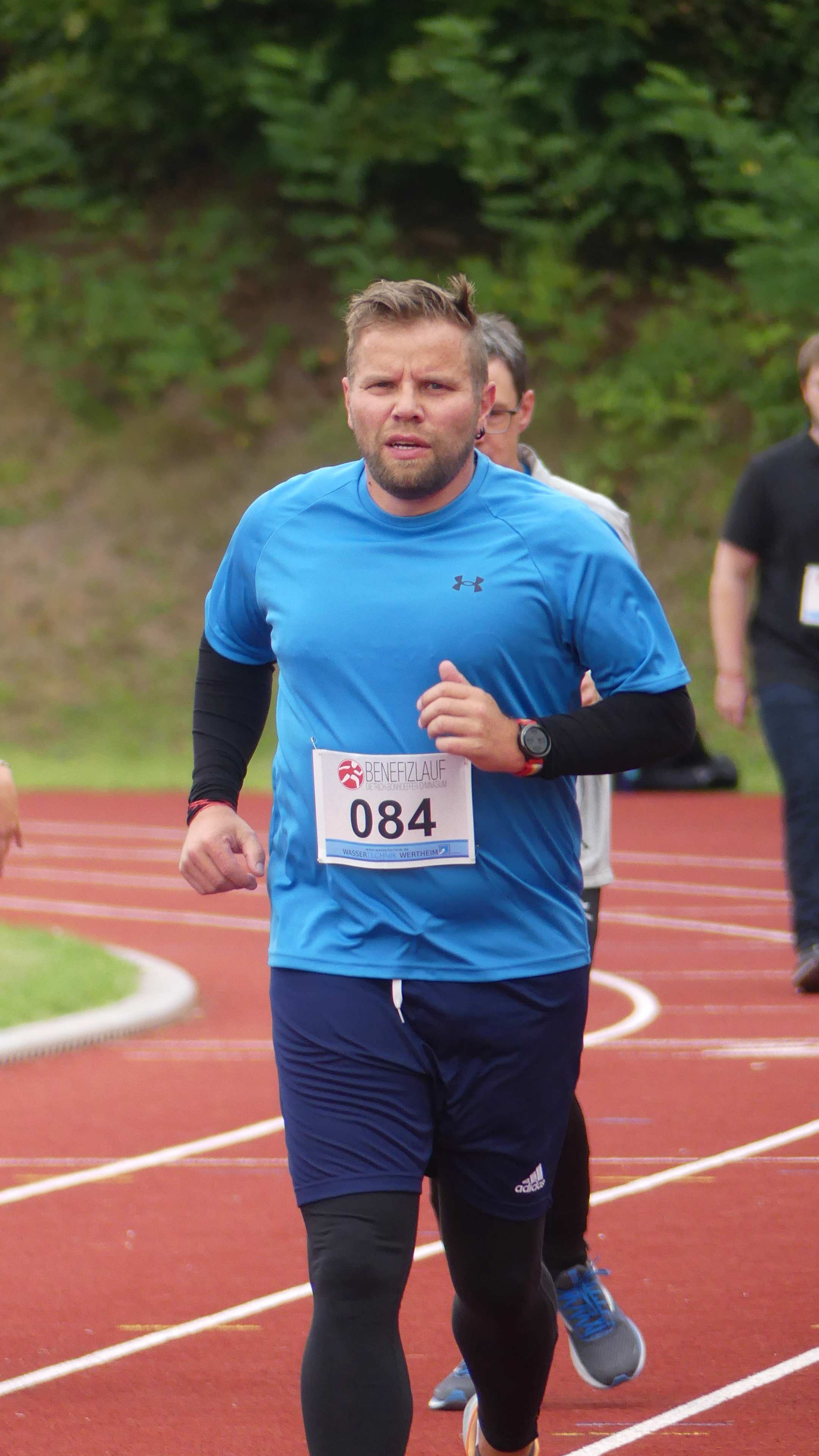 Bild vom 14. Benefizlauf im Jahr 2024. Dies ist das 46. Bild.